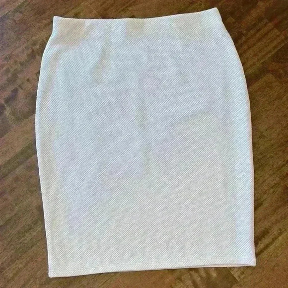 Charlotte Russe Baby Pink Sparkle Pencil Skirt size M - Picture 1 of 8